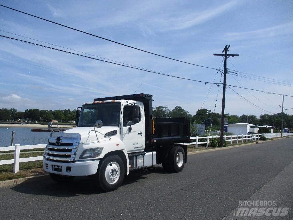 Hino 338 Tippbilar