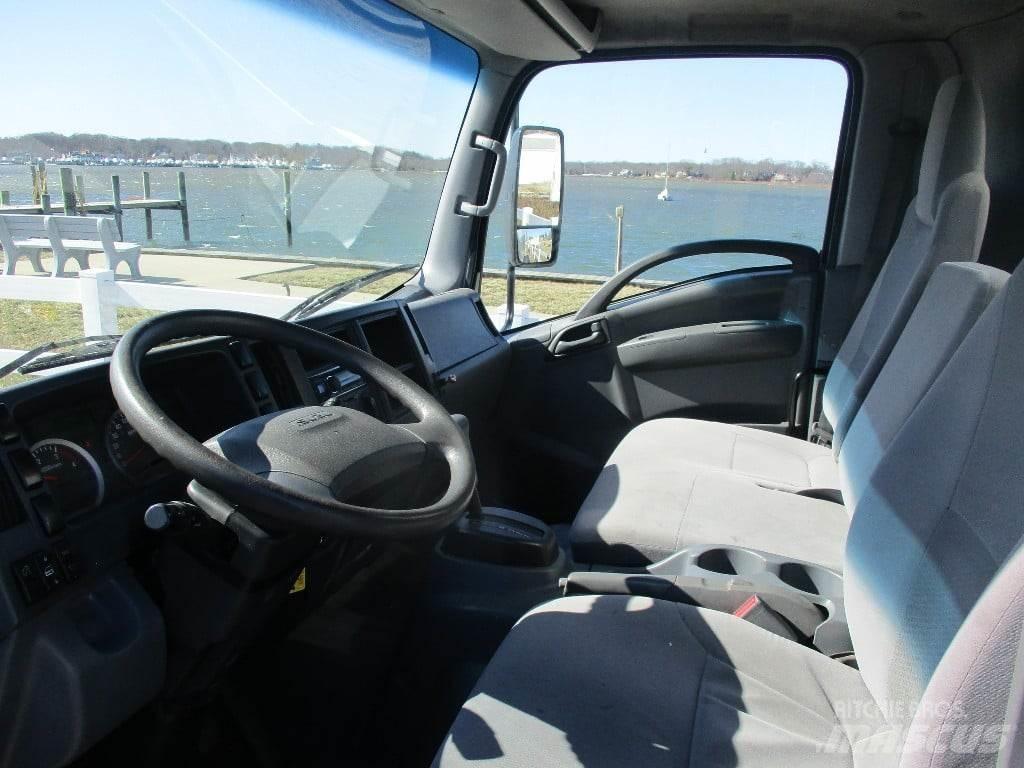 Isuzu NPR Skåpbilar