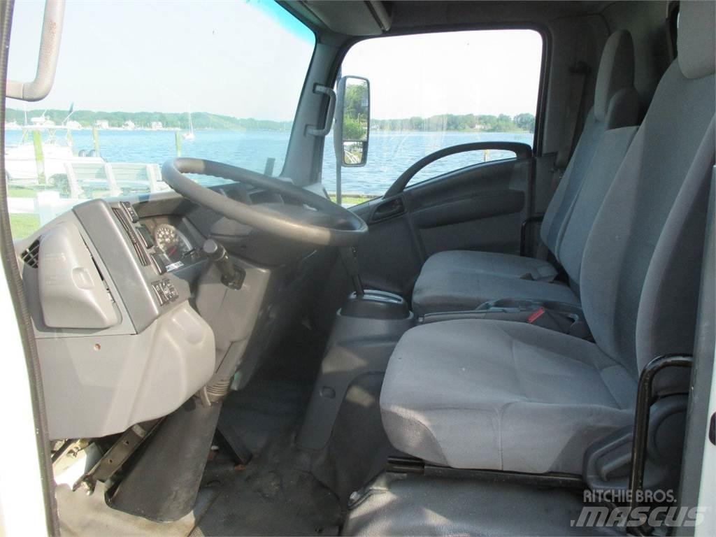 Isuzu NRR Skåpbilar Kyl/Frys/Värme