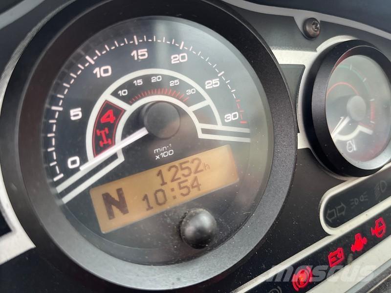 Manitou MT 732 Teleskoplastare