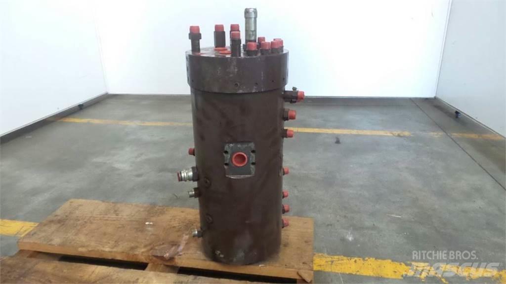 CASE 1088 Hydraulik