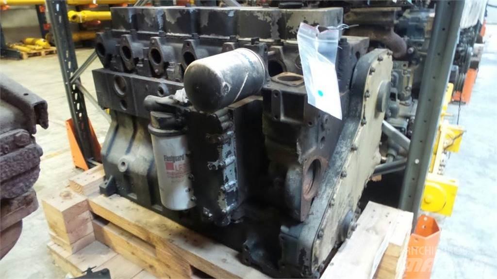 CASE 1288 Motorer