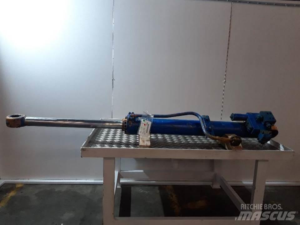 CASE 688B Hydraulik