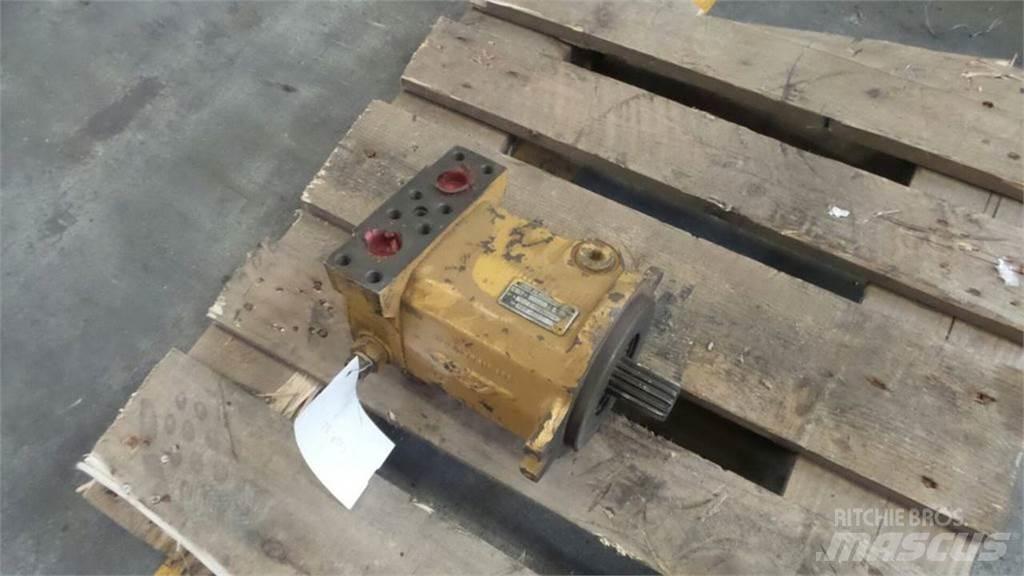 CAT 211B Hydraulik