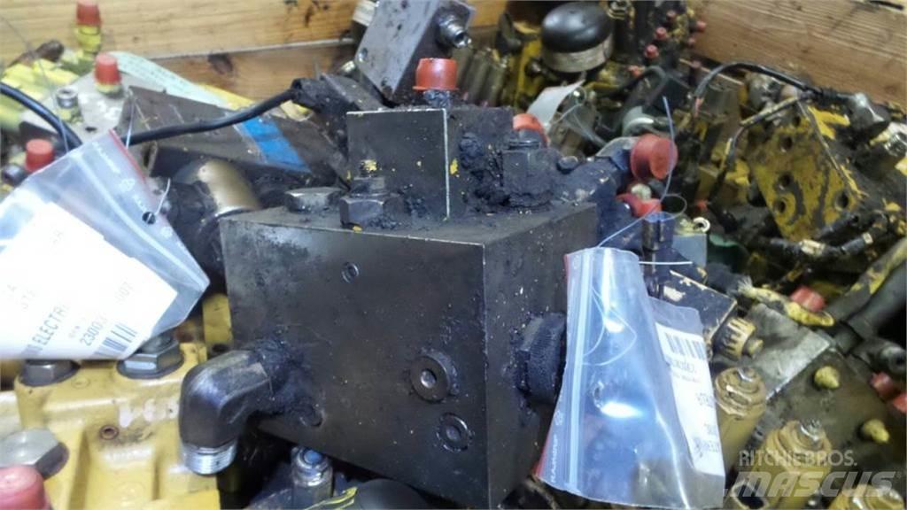 CAT 318C Hydraulik