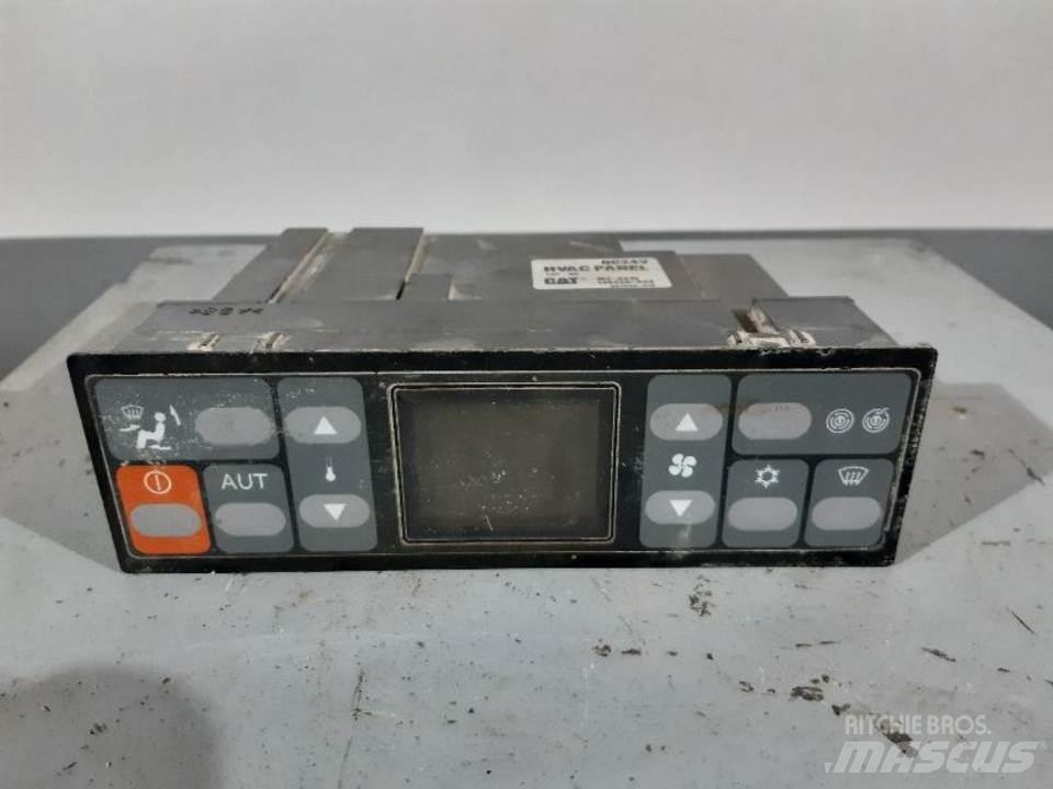CAT 318C Hytter och interiör
