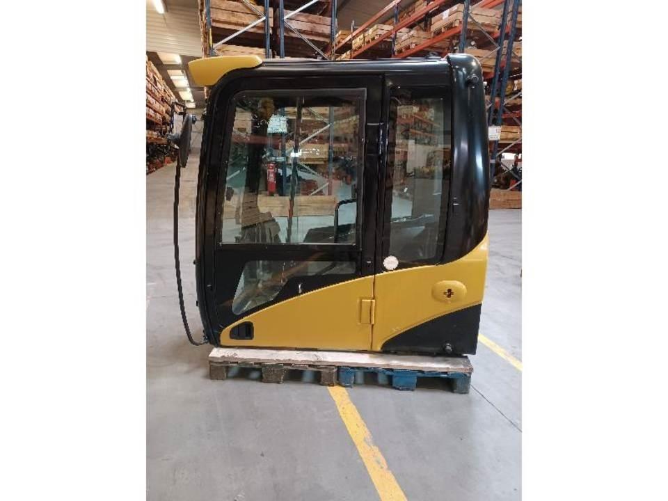 CAT 320DL Hytter och interiör