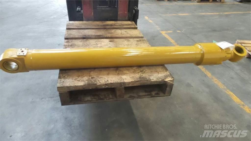 CAT 323D Hydraulik