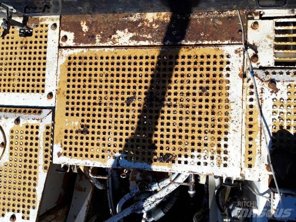 CAT 325LN Hytter och interiör