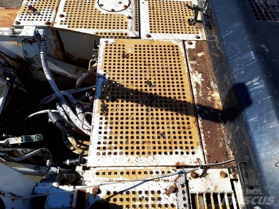 CAT 325LN Hytter och interiör