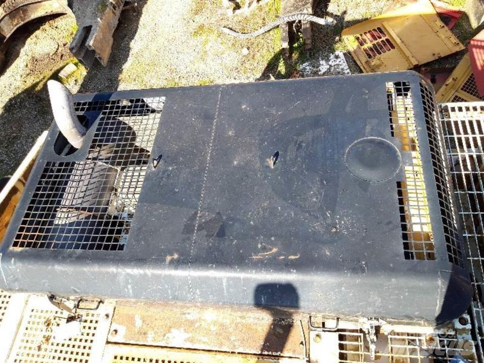 CAT 325LN Hytter och interiör