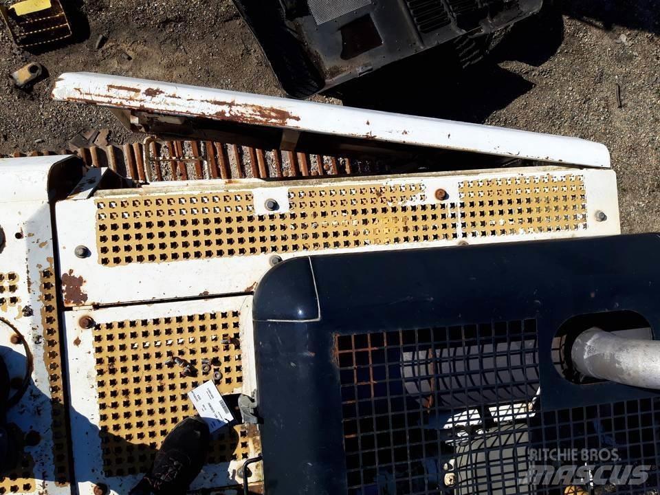 CAT 325LN Hytter och interiör