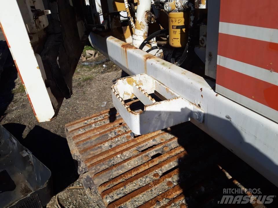 CAT 325LN Hytter och interiör