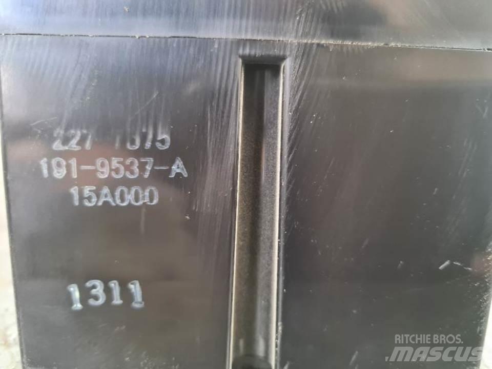 CAT 336DL Hytter och interiör