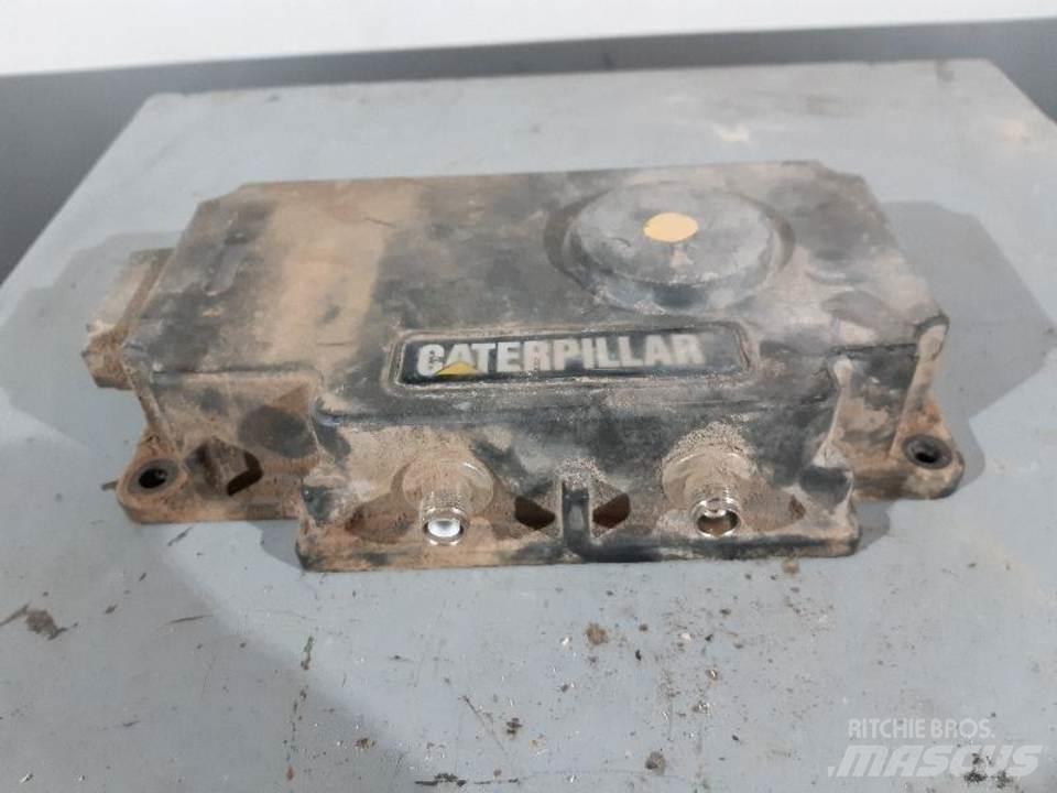 CAT 345C Hytter och interiör