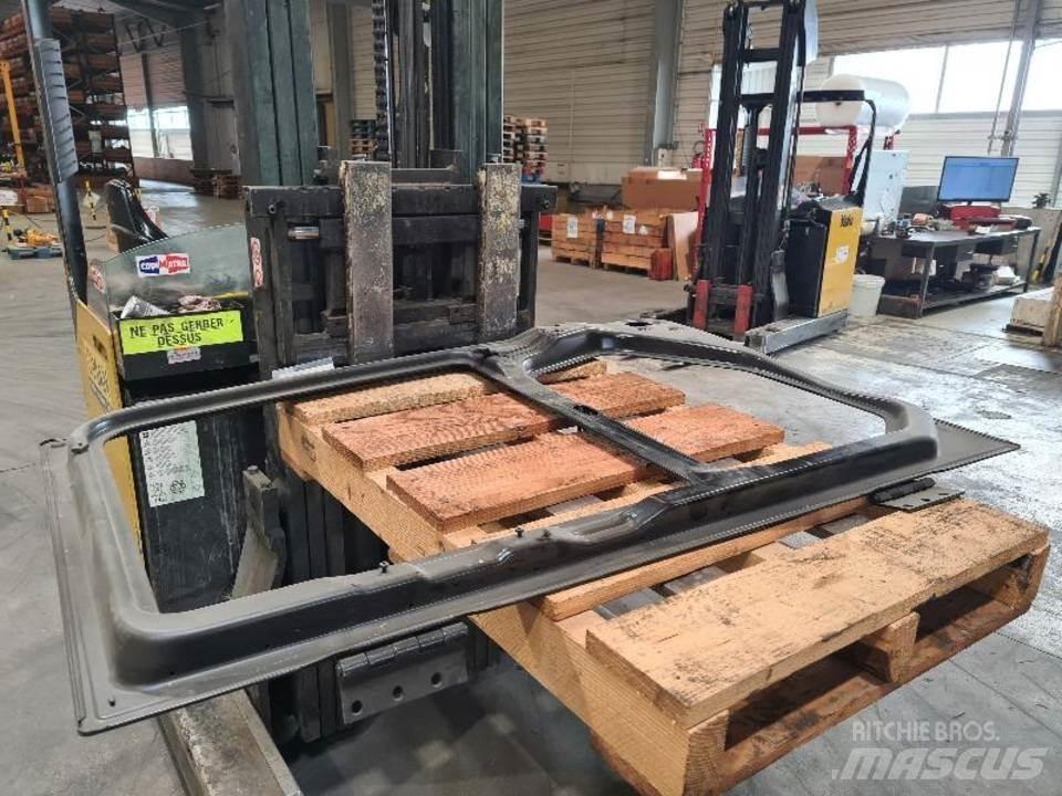 CAT 345D Hytter och interiör