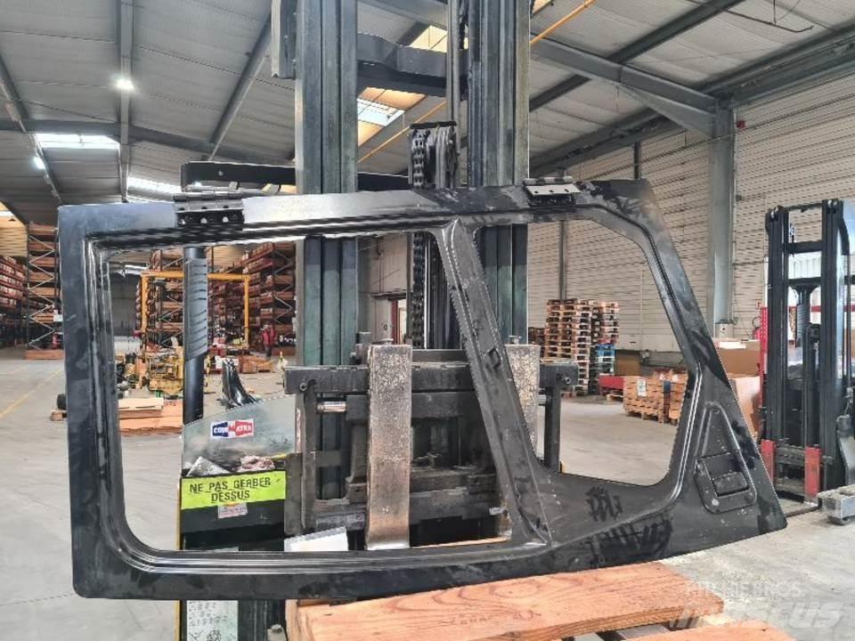 CAT 345D Hytter och interiör