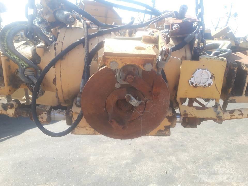 CAT 438B Växellåda