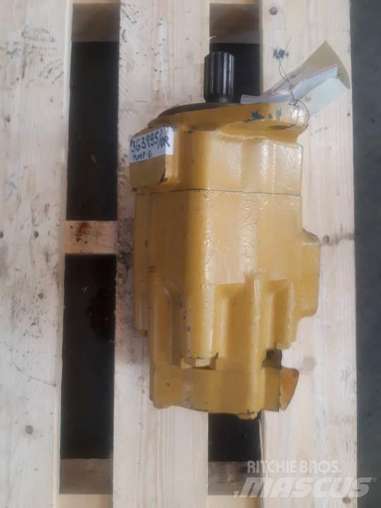 CAT 936E Hydraulik