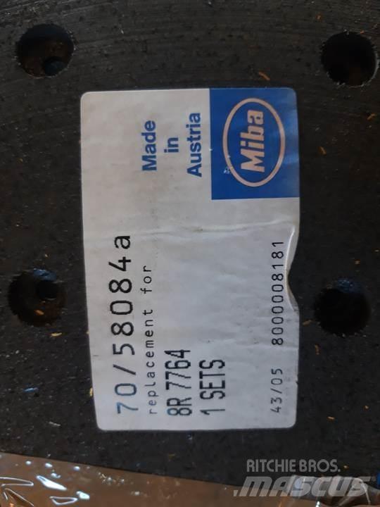 CAT 950 Band, kedjor och underreden