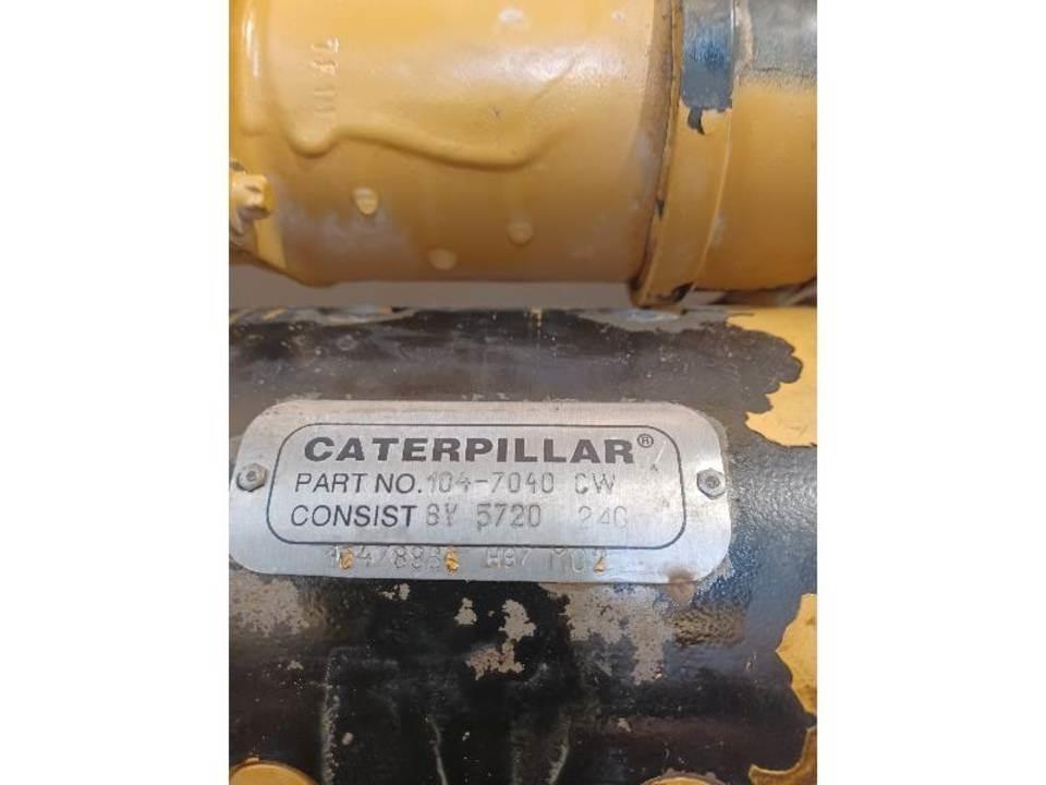 CAT 953C Motorer