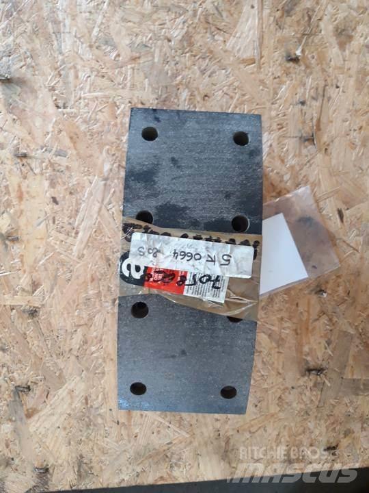 CAT 966C Band, kedjor och underreden