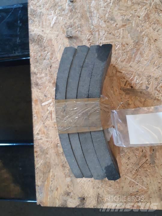 CAT 966C Band, kedjor och underreden