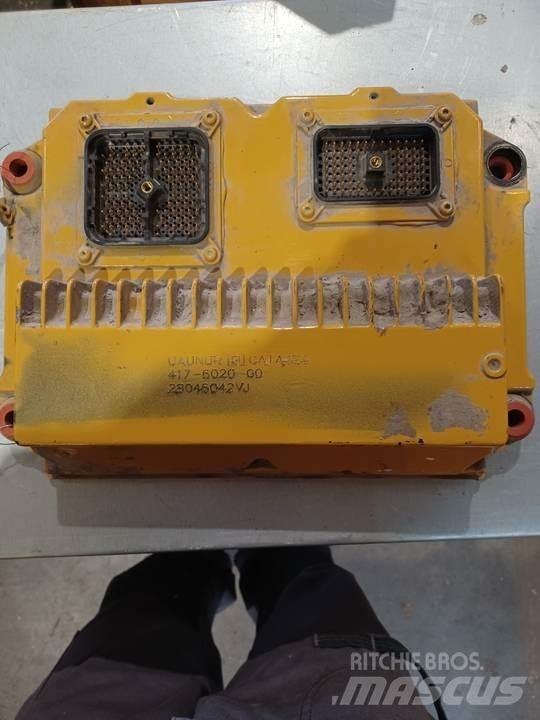 CAT 972M Hytter och interiör