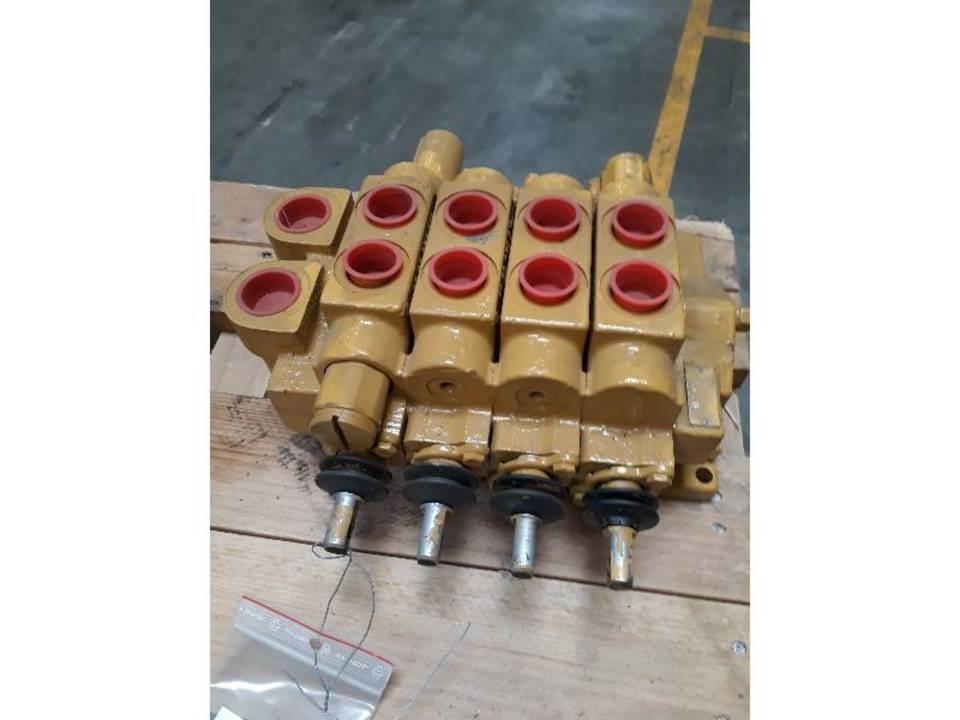 CAT D4H Hydraulik