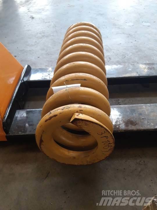 CAT D7F Band, kedjor och underreden