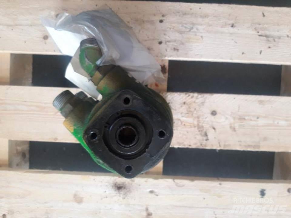 CAT IT18B Hydraulik