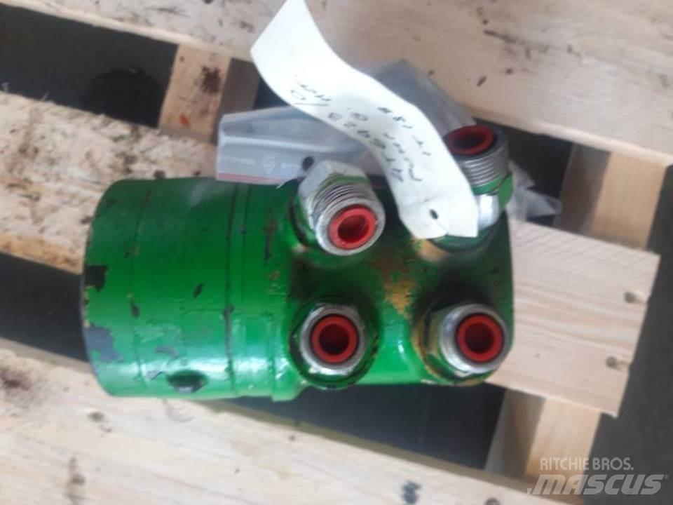 CAT IT18B Hydraulik