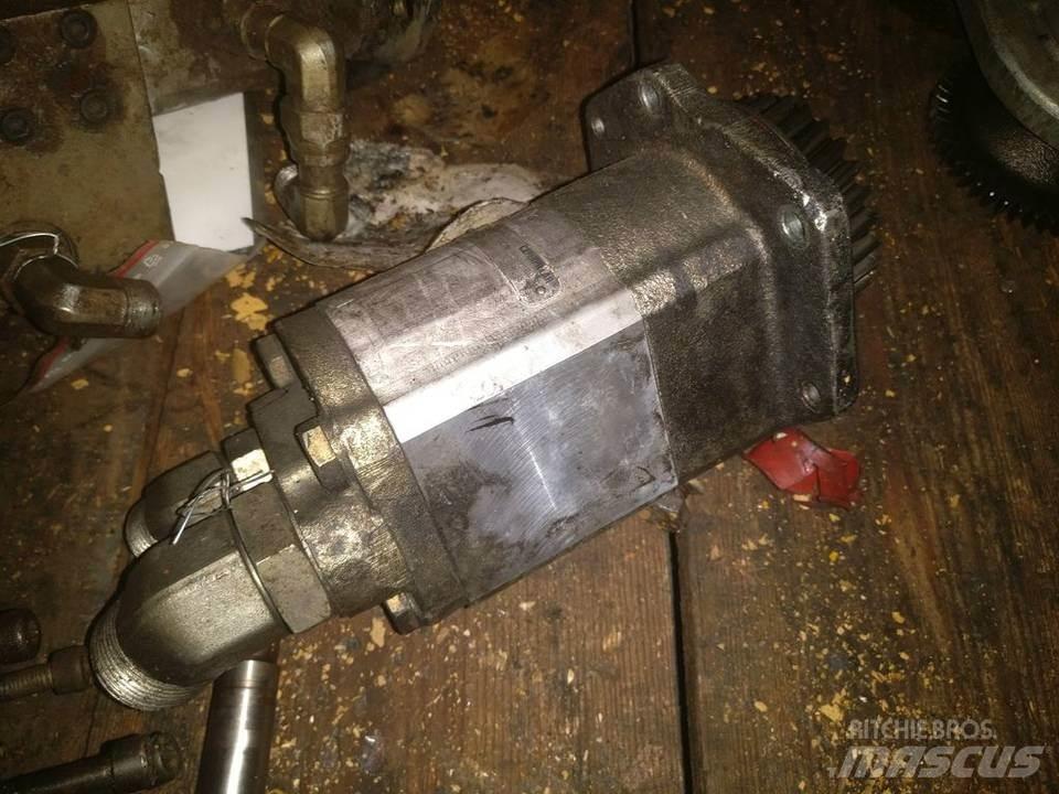 CAT M312 Hydraulik