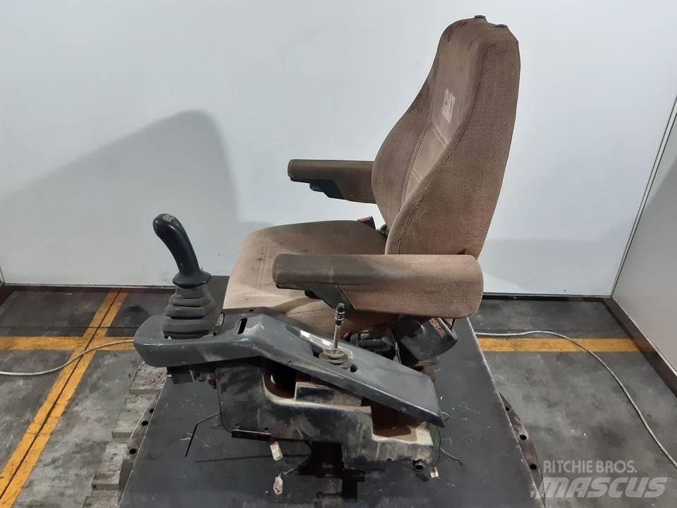 CAT M312 Hytter och interiör