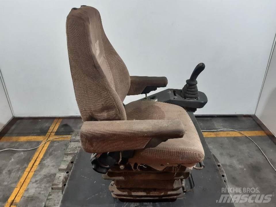 CAT M312 Hytter och interiör