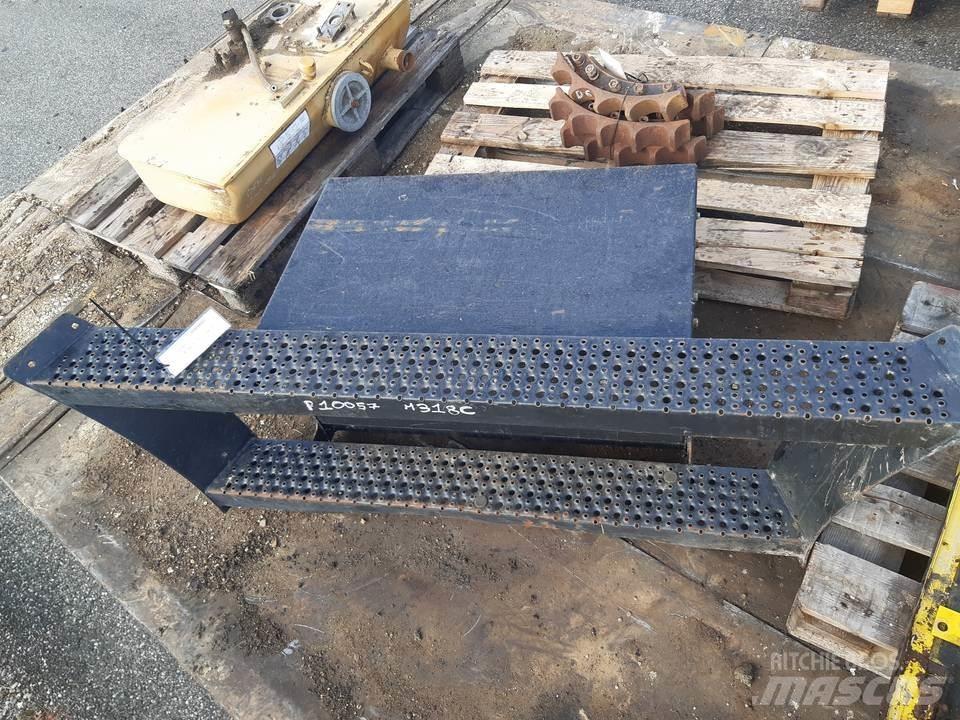 CAT M318C Hytter och interiör