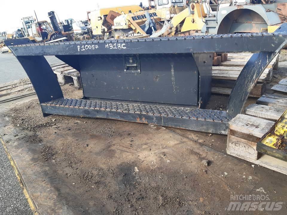 CAT M318C Hytter och interiör