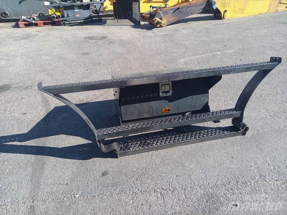 CAT M320F Hytter och interiör