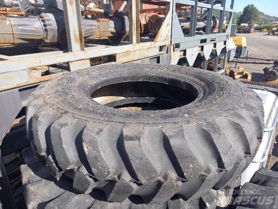 CAT M320F Band, kedjor och underreden