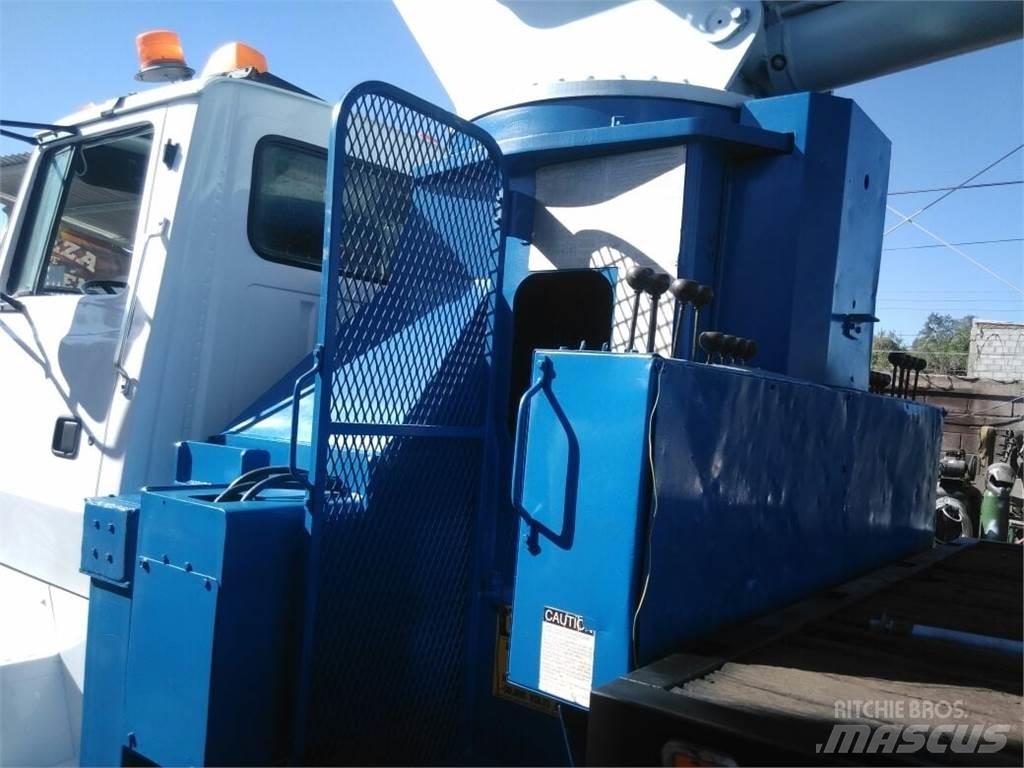 Manitex 30100 Kranbilar