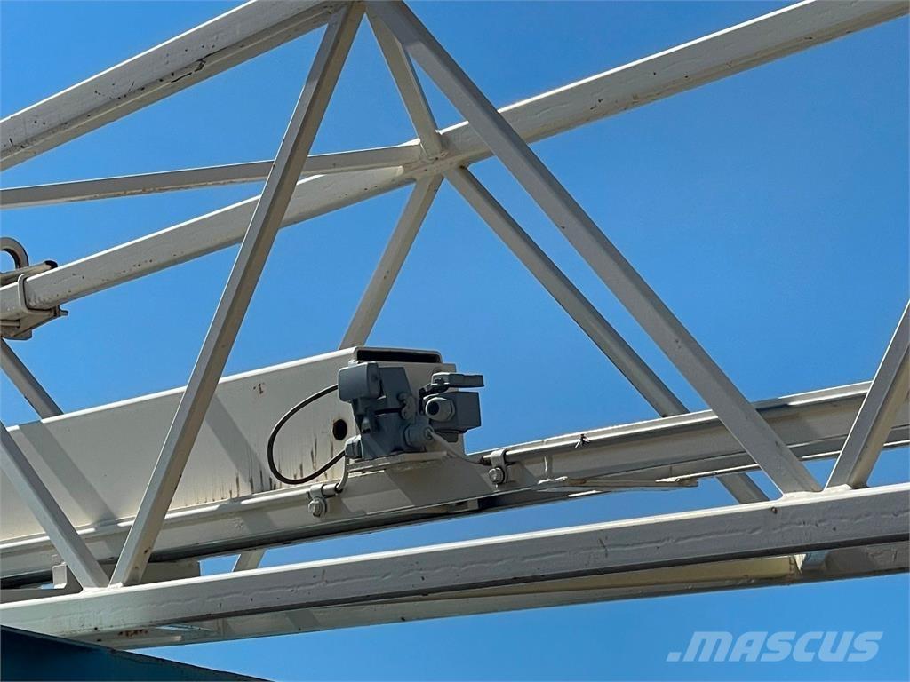 Terex  Bommar och stickor