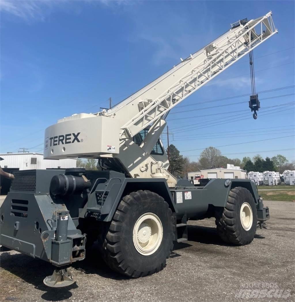 Terex RT 335 Terrängkranar (Grov terräng)