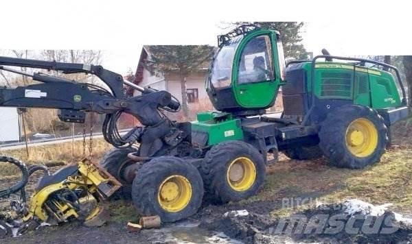 John Deere 1270 E 6W Fällare-läggare