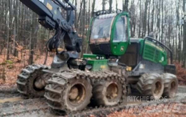 John Deere 1270 G 8W Fällare-läggare