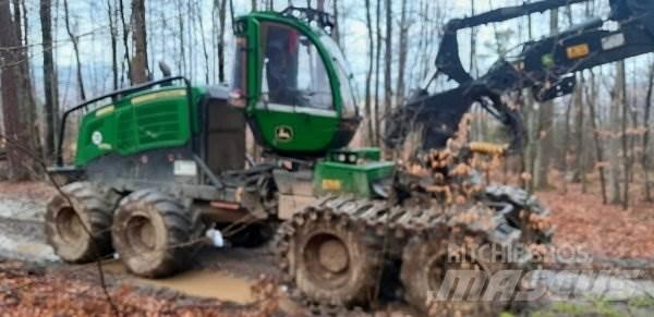 John Deere 1270 G 8W Fällare-läggare