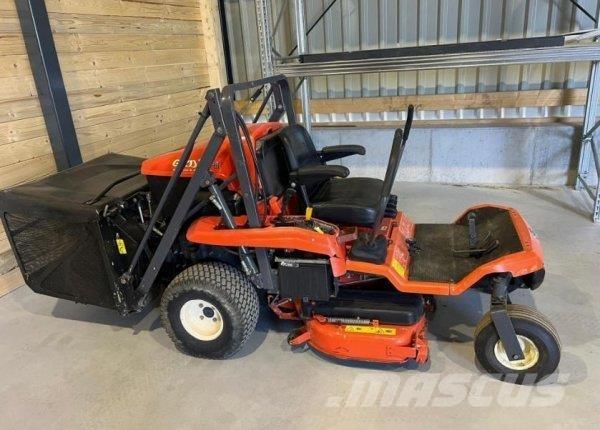 Kubota GZD15-II Åkgräsklippare