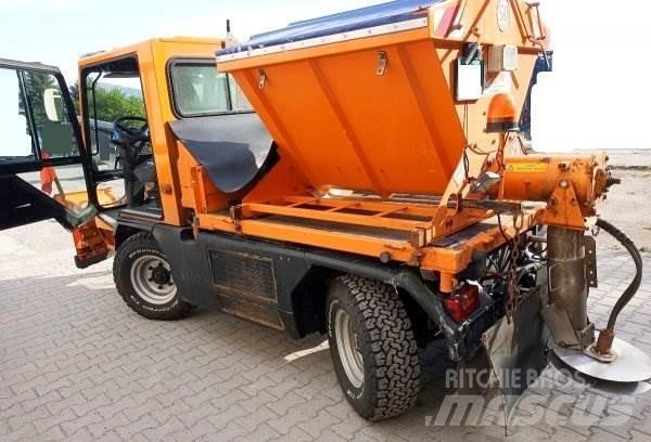 Ladog G 129 +Kobit Sand- och saltspridare