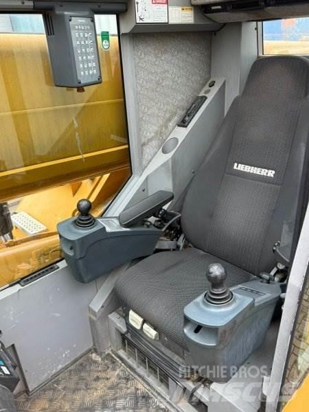 Liebherr 1030-2.1 Kranbilar