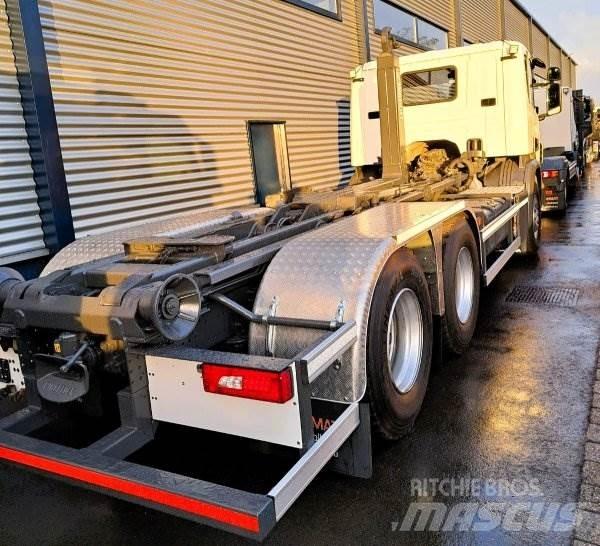 Scania P 360 Lastväxlare/Krokbilar