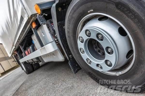 Volvo FL 210 Kranbilar